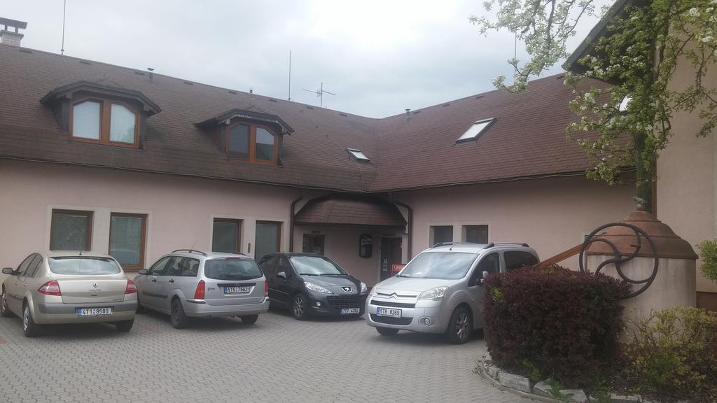 Pension & Restaurant Silma With Wellness Rychvald Dış mekan fotoğraf
